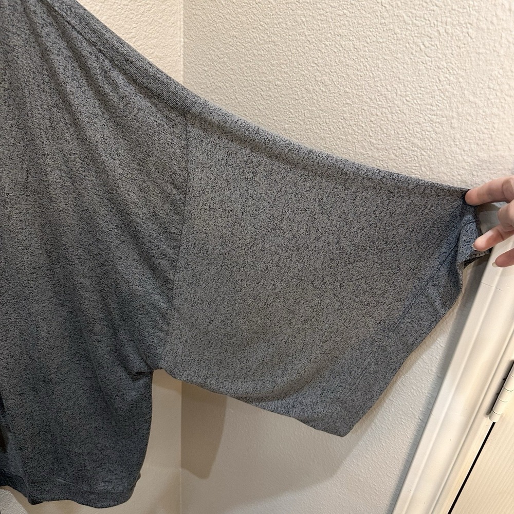 Lane Bryant Cacique SLEEP Gray Cardigan 26/28 Lounge Kimono Comfort Cozy Soft - Picture 2 of 6